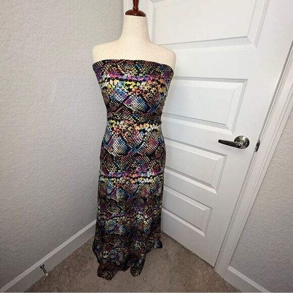 Absolutely ❤️it!! Snakeskin Print Strapless Maxi Dress - Picture 1 of 10
